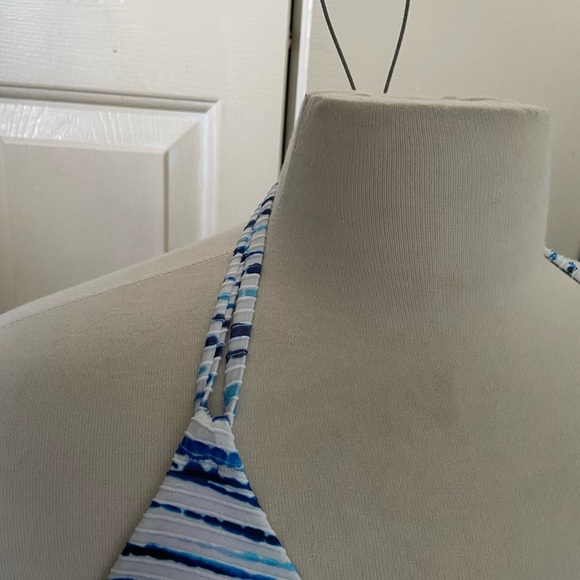 La Blanca elemental balance triangle bikini top - Picture 8 of 10